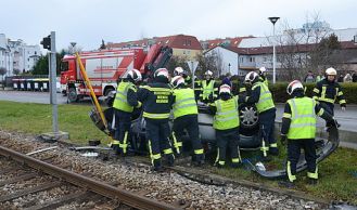 Vorschaubild: PKW gegen Lokalbahn