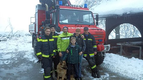 Verabschiedung von Vater Simon, Mutter Natasa, Sohn Luka und Hund Ziza