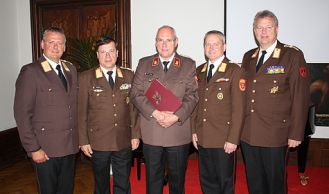 Vorschaubild: Dr. Beck zum Landesfeuerwehrjuristen ernannt