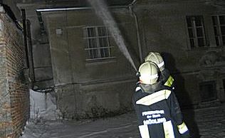 Vorschaubild: Großbrand in Möbelhaus-Lager durch Silvesterrakete?
