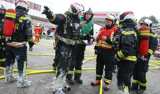 Vorschaubild: Brand in einem Gewerbebetrieb im IZ NÖ Süd