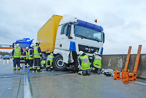 Bild 004 zum Bericht 1228