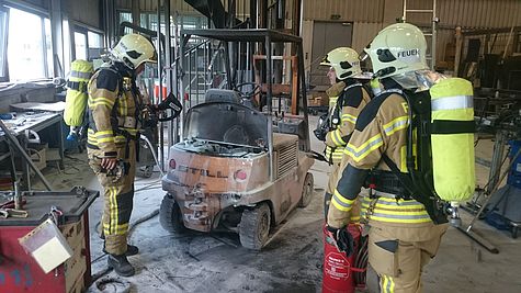 Foto FF Vösendorf: Brand in Wiener Neudorf