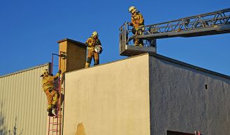 Vorschaubild: Brand einer Lichtkuppel in Breitenfurt