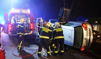 Vorschaubild: Menschenrettung im Ortsgebiet Gießhübl
