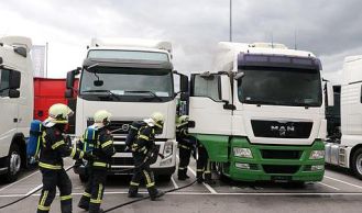 Vorschaubild: LKW Brand in Laxenburg