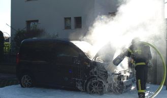 Vorschaubild: PKW Brand in Biedermannsdorf