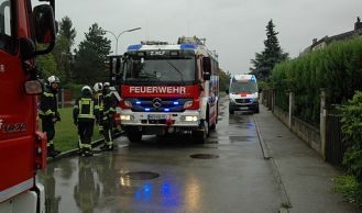 Vorschaubild: Zwei Einsätze am Vormittag: Verkehrsunfall und Entstehungsbrand