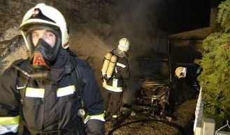 Vorschaubild: Nächtlicher Pkw-Brand 