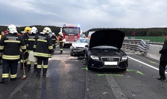 Vorschaubild: Unfall mit vier Pkws auf A21
