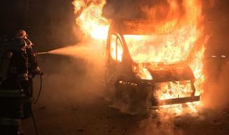 Vorschaubild: Fahrzeugbrand auf der A21 