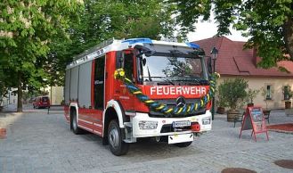 Vorschaubild: Florianifeier mit Fahrzeugsegnung 