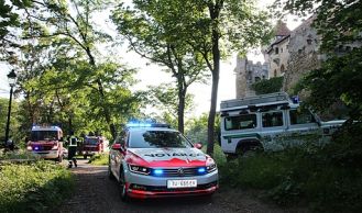 Vorschaubild: Person bei Burg Liechtenstein verunfallt
