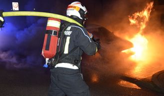 Vorschaubild: Nächtlicher Pkw-Brand