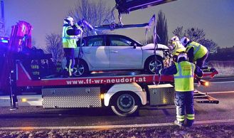 Vorschaubild: Verkehrsunfall an der B17 - Lenkerin verletzt