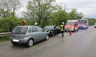 Vorschaubild: Zwei Einsätze bei strömendem Regen nach Verkehrsunfällen