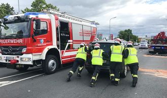 Vorschaubild: Zwei schwere Verkehrsunfälle auf der B17