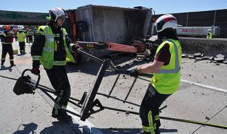 Vorschaubild: Schwerer Lkw-Unfall auf der A2