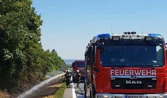 Vorschaubild: Ausgedehnter Flurbrand beschäftigt zwei Feuerwehren