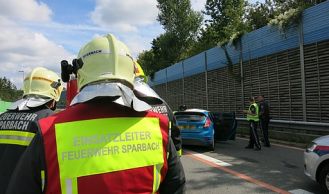 Vorschaubild: Menschenrettung auf der Autobahn