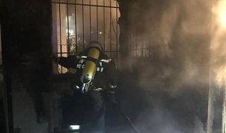 Vorschaubild: Wohnhausbrand mit Menschenrettung