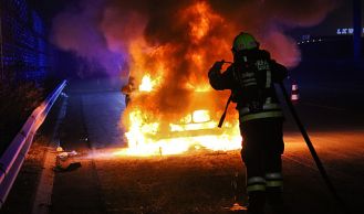 Vorschaubild: Pkw-Brand auf der Südautobahn A2