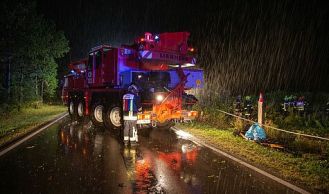 Vorschaubild: Kraneinsatz nach schwerem Lkw-Unfall