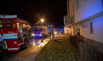 Vorschaubild: Zimmerbrand in Mehrparteienwohnhaus