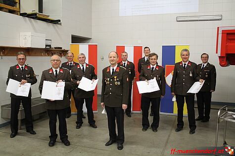 Bild 018 zum Bericht 2012