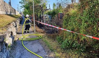 Vorschaubild: Brand einer Hecke rasch gelöscht