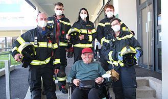 Vorschaubild: Person in Notlage: Tragehilfe