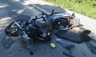 Vorschaubild: Schwerer Motorradunfall auf der Weinstraße