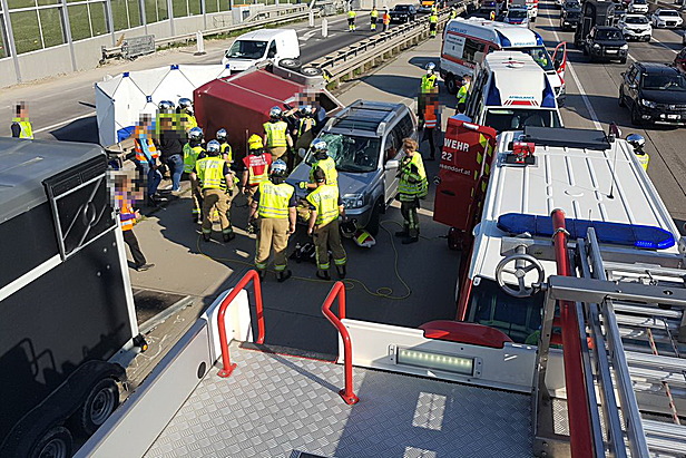 Bild 002 zum Bericht 2052