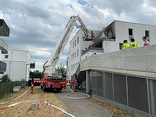 Bild 004 zum Bericht 2071