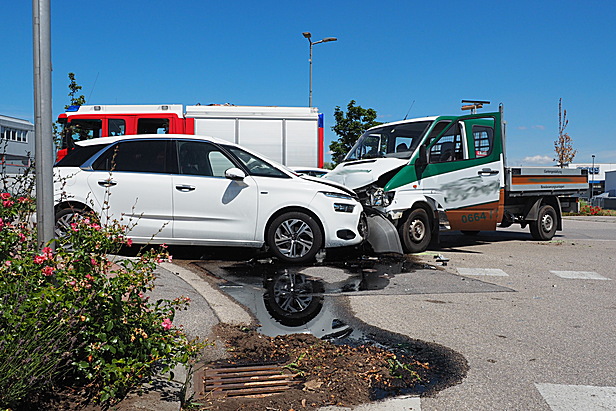 Bild 002 zum Bericht 2092