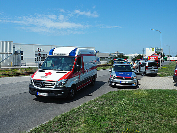 Bild 001 zum Bericht 2102