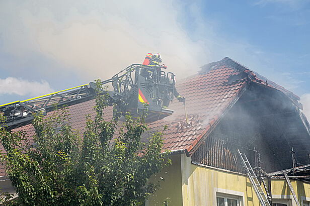 Bild 012 zum Bericht 2103