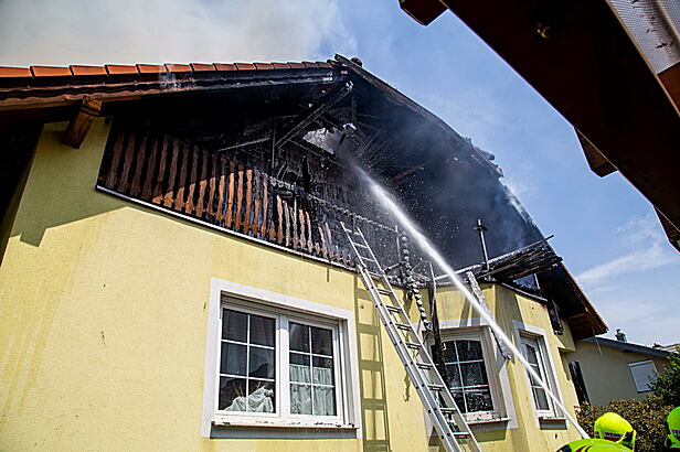 Bild 009 zum Bericht 2103