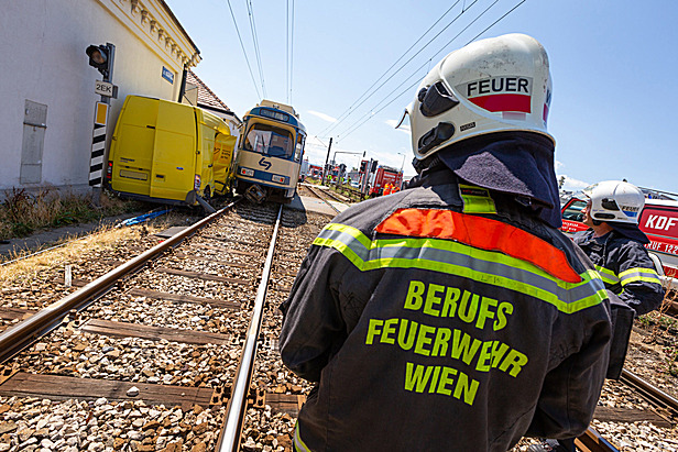 Bild 016 zum Bericht 2105