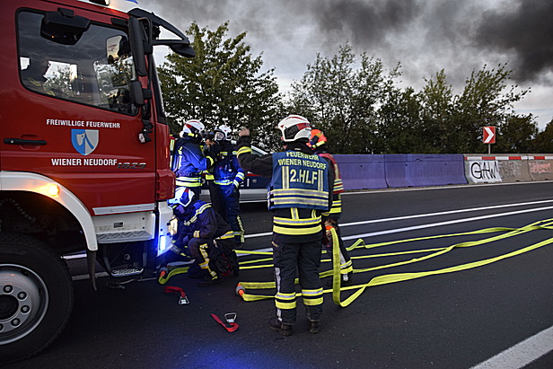 Bild 002 zum Bericht 2132
