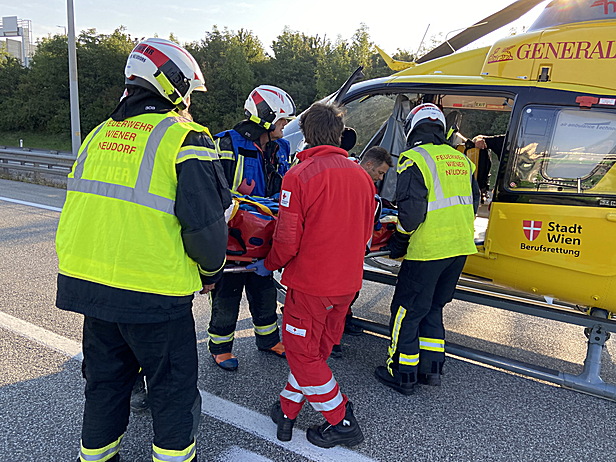 Bild 002 zum Bericht 2135