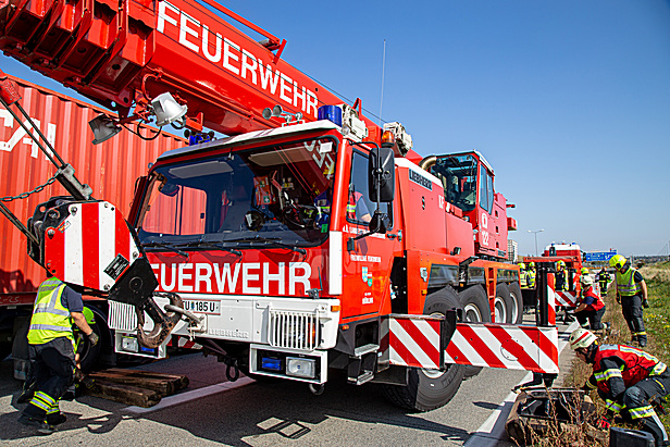 Bild 001 zum Bericht 2151