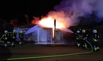 Vorschaubild: Brand bei Recycling-Firma 