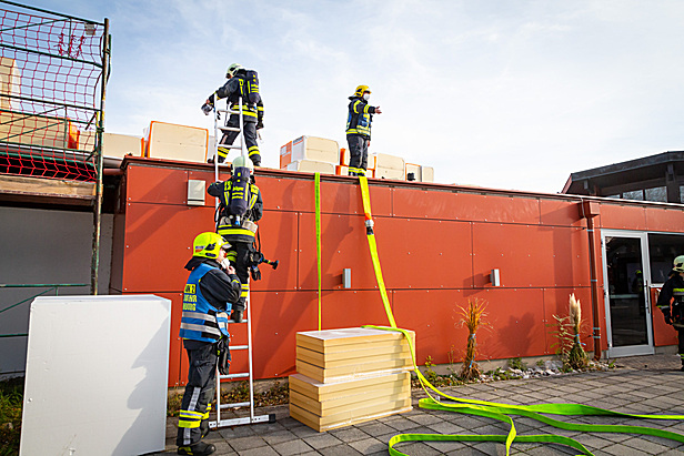 Bild 001 zum Bericht 2185