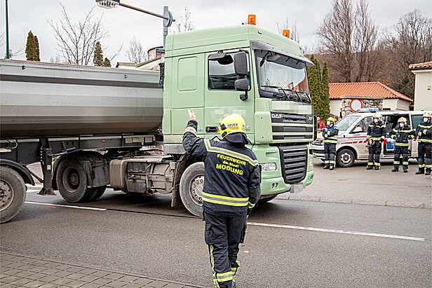 Bild 001 zum Bericht 2200