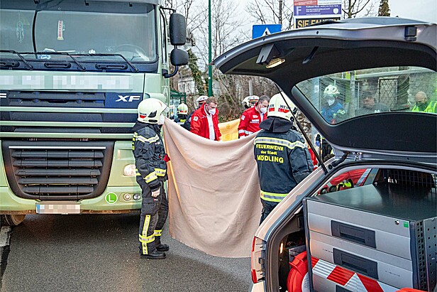 Bild 002 zum Bericht 2200