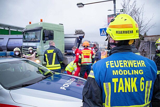 Bild 003 zum Bericht 2200