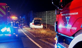 Vorschaubild: Fahrzeugbergung aus Lämschutzwand