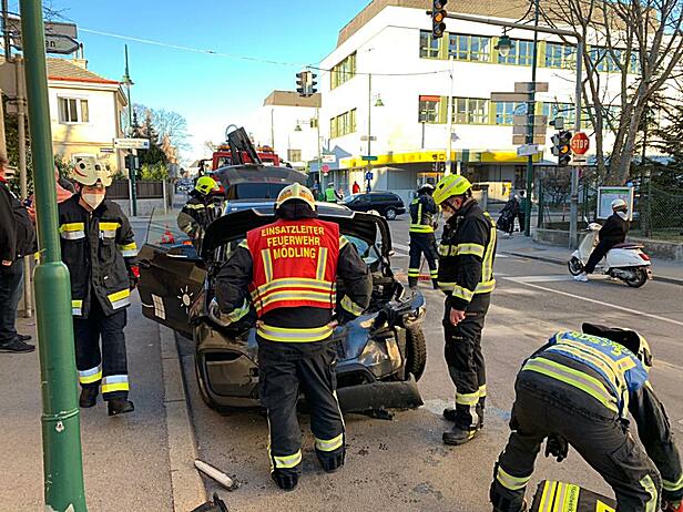 Bild 002 zum Bericht 2211