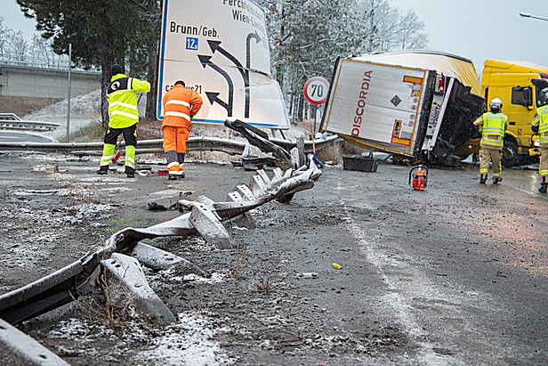 Bild 012 zum Bericht 2223